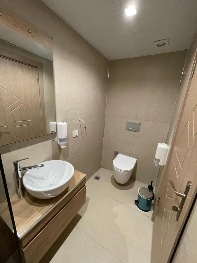 Seventy Four Hotel 阿玛斯拉 外观 照片